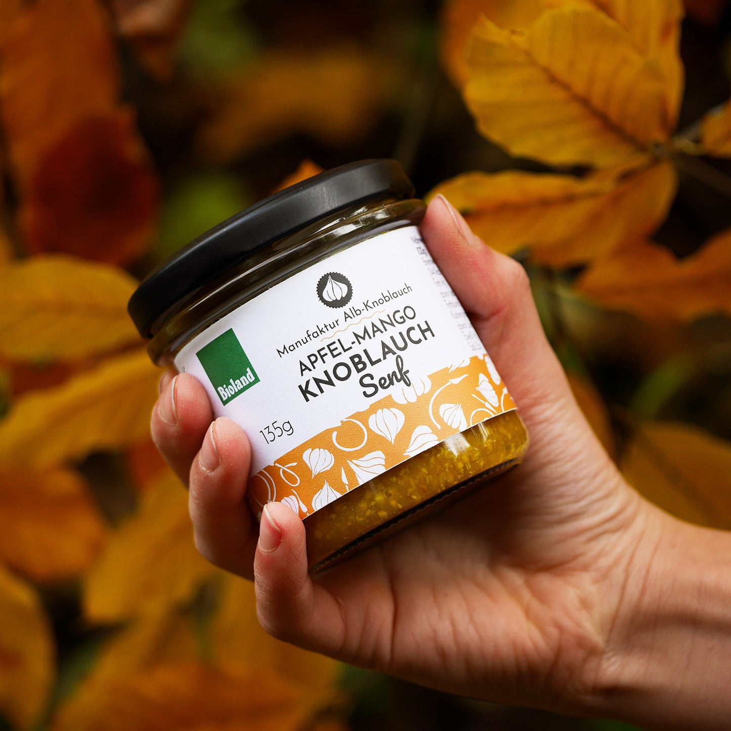 Apple-mango-garlic mustard