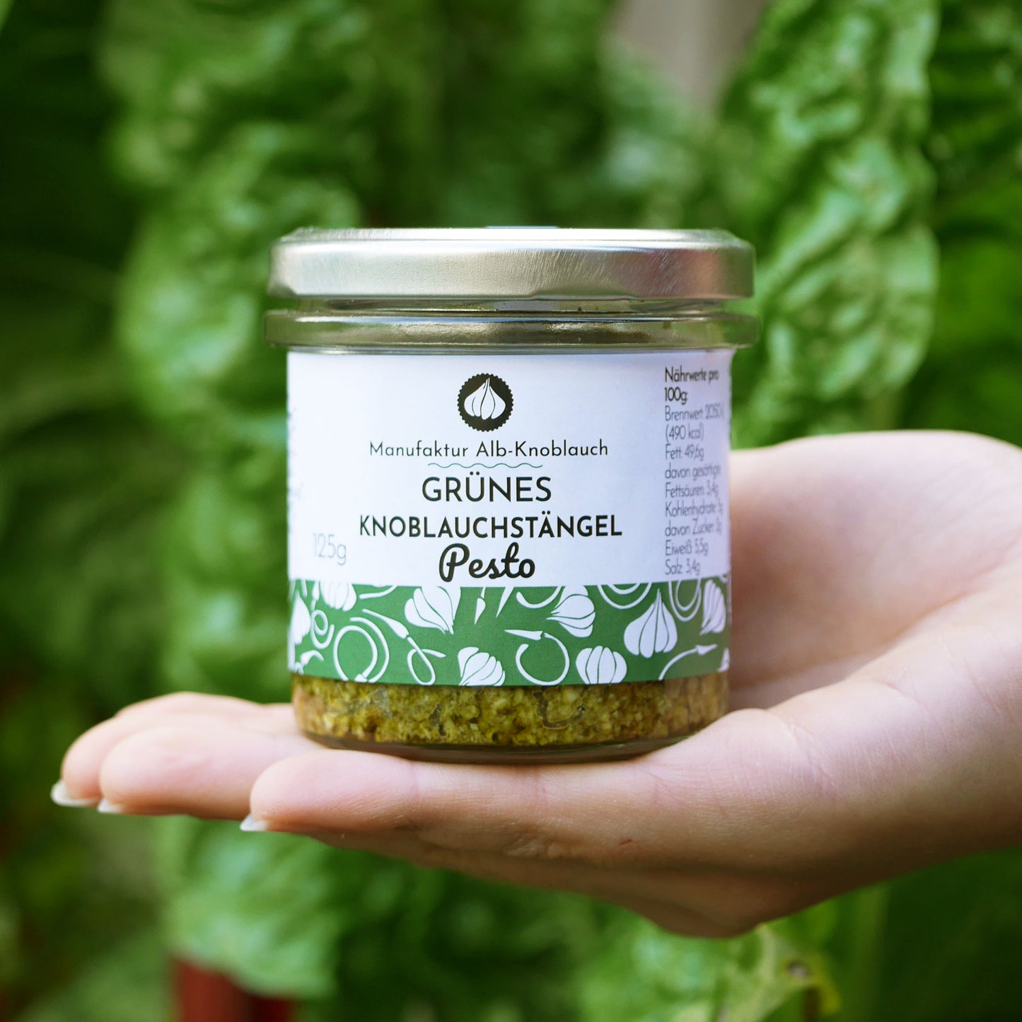 Grünes Knoblauchstängel Pesto