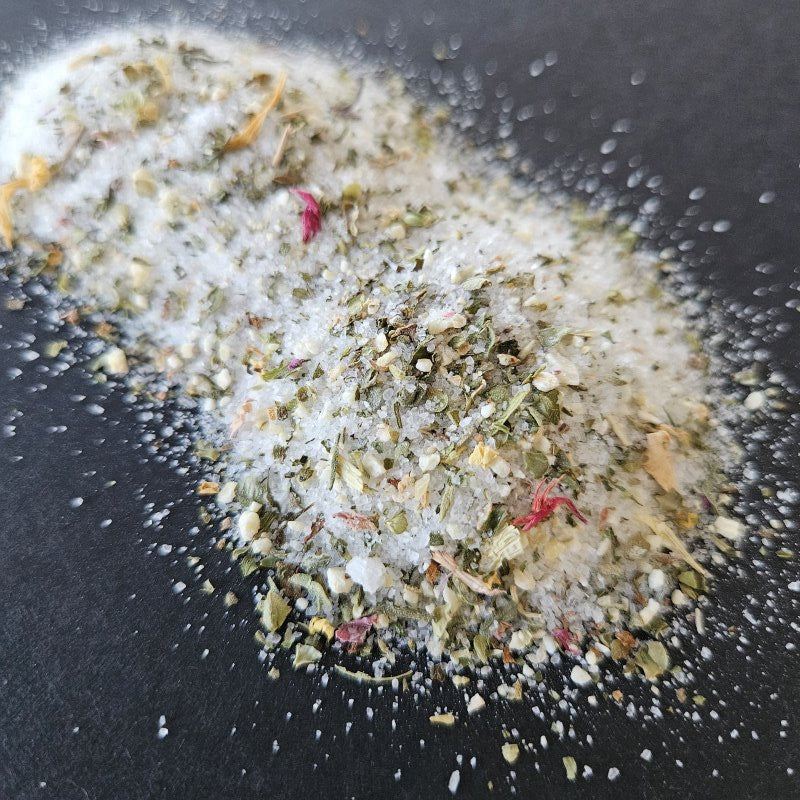 Knoblauch Kräuter Salz im Glas