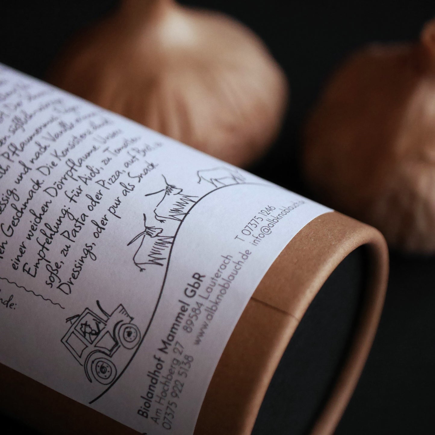 Sort hvidløg 2 hele løg